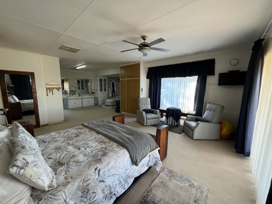 4 Bedroom Property for Sale in Keidebees Northern Cape